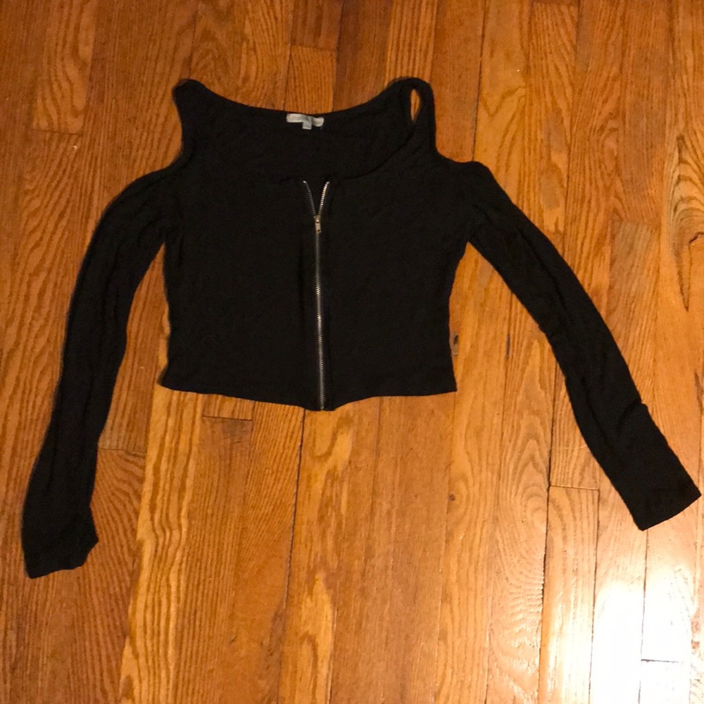 Long sleeve crop top